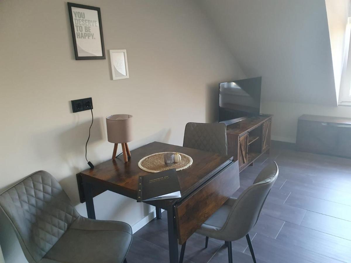 Neumuehler Hof- 