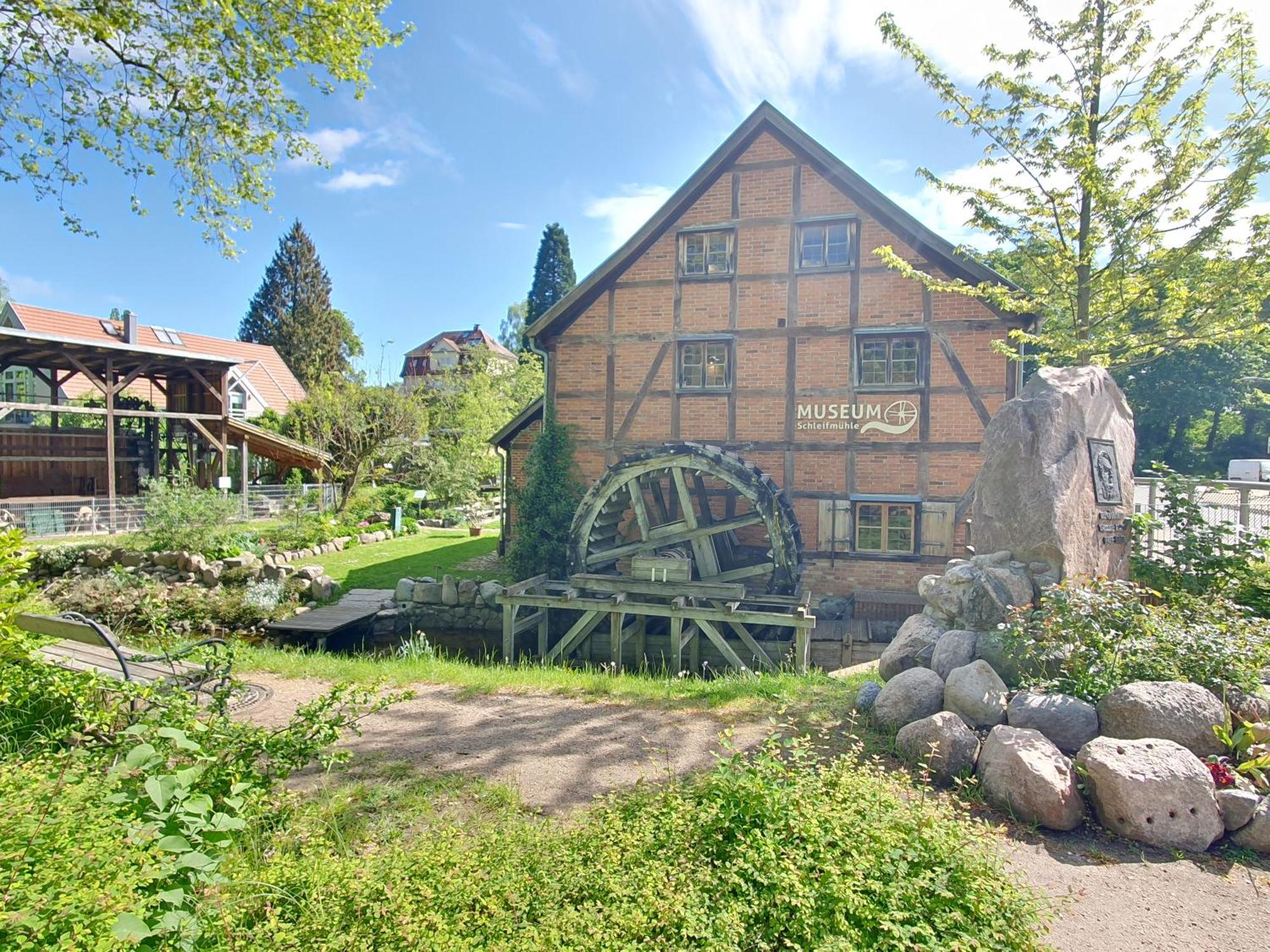 Neumuhler Hof: 