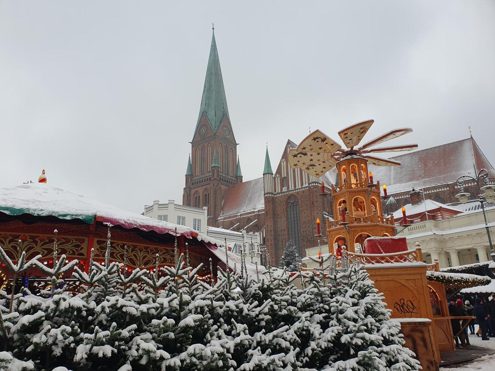 Neumuehler Hof- 
